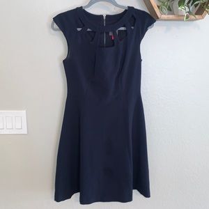 Vince Camuto, navy blue short sleeved dress Sz 4